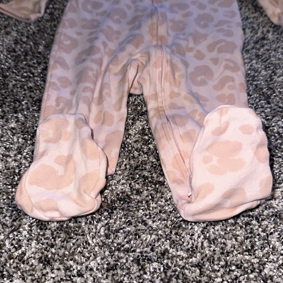 Carters Brand Footie Pajamas "Little Sister" Size 3-6 Months Great Condition - Picture 5 of 10